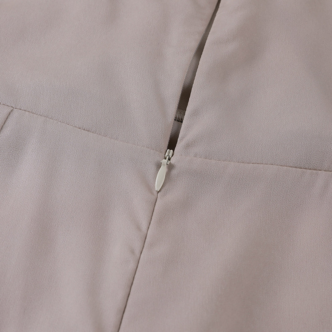 Robe Élégante et Intemporelle