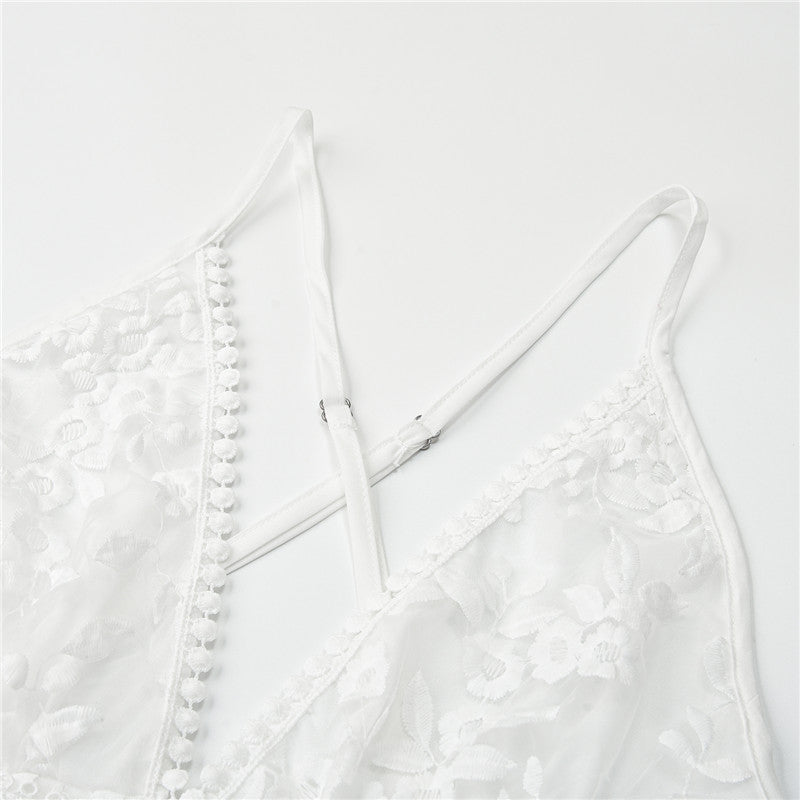 Robe d'été blanche élégante
